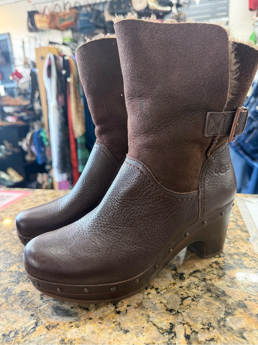 UGG Amoret Brown Leather Shearling Clog Heel Ankle Boots Boho Y2K Women’s